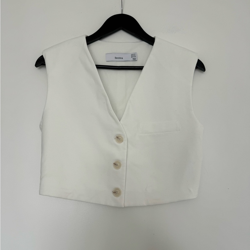 Bershka White Button Front Cropped Vest